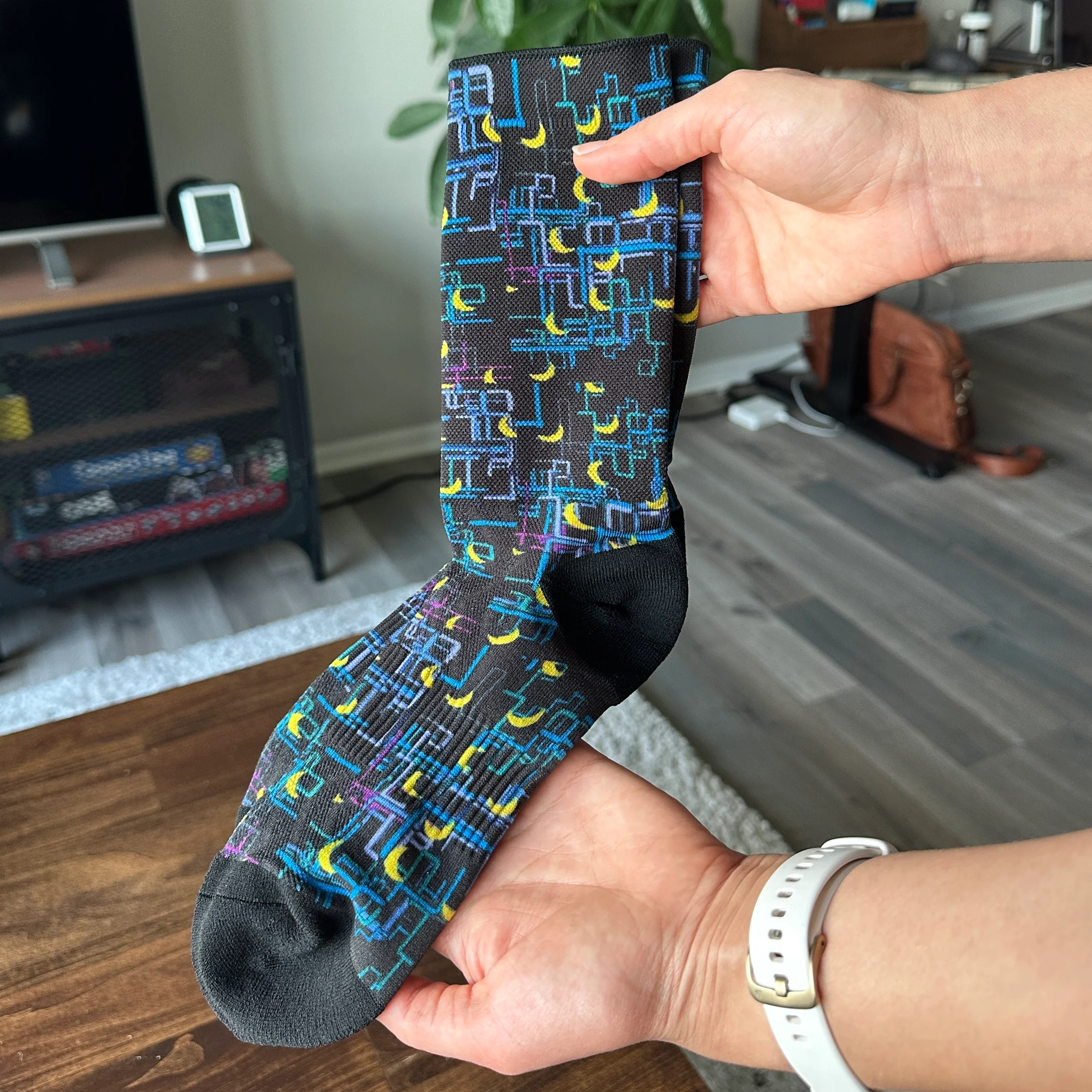 Dan Flashes Socks - Image 3