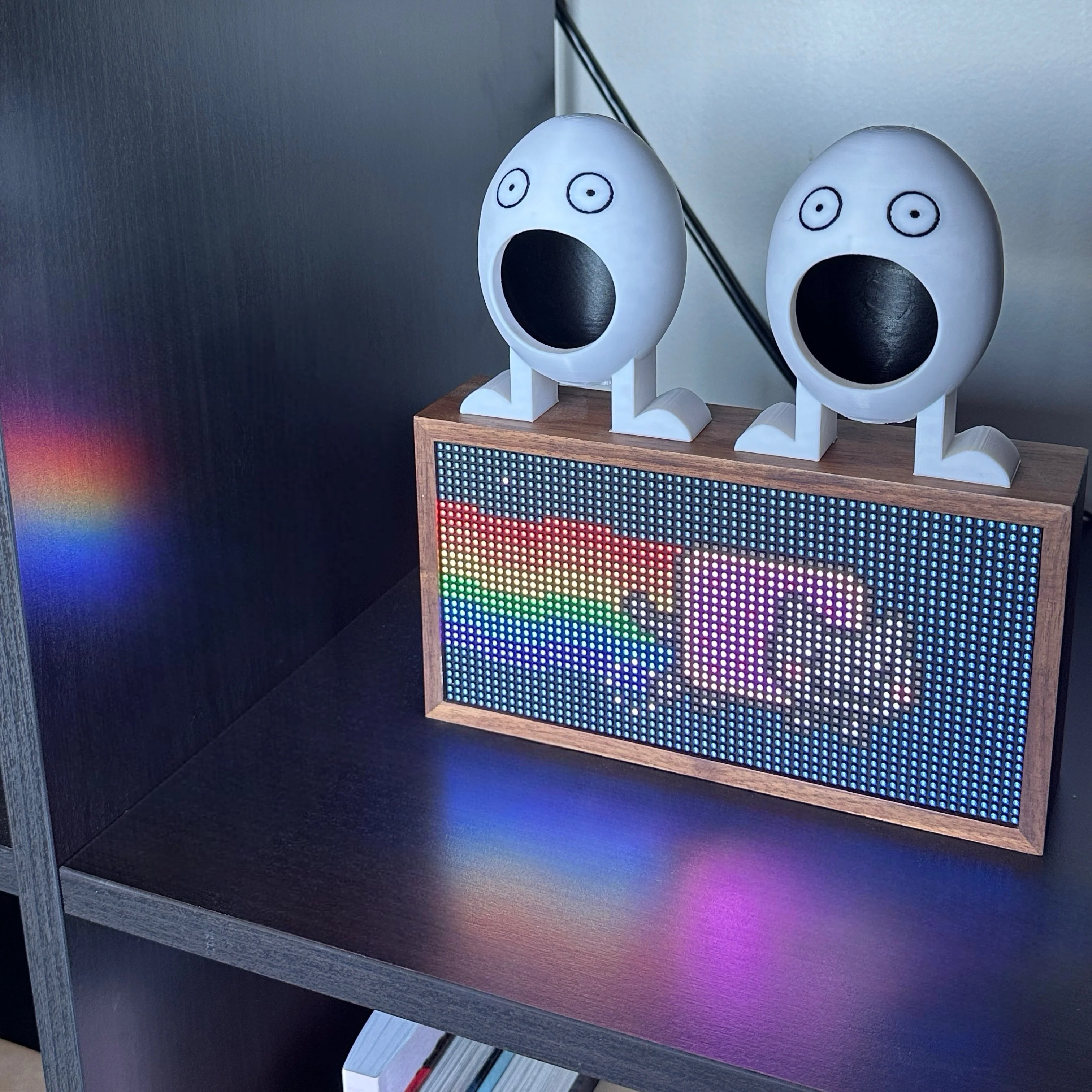 Feed Eggs Egg Figurine - Image 5