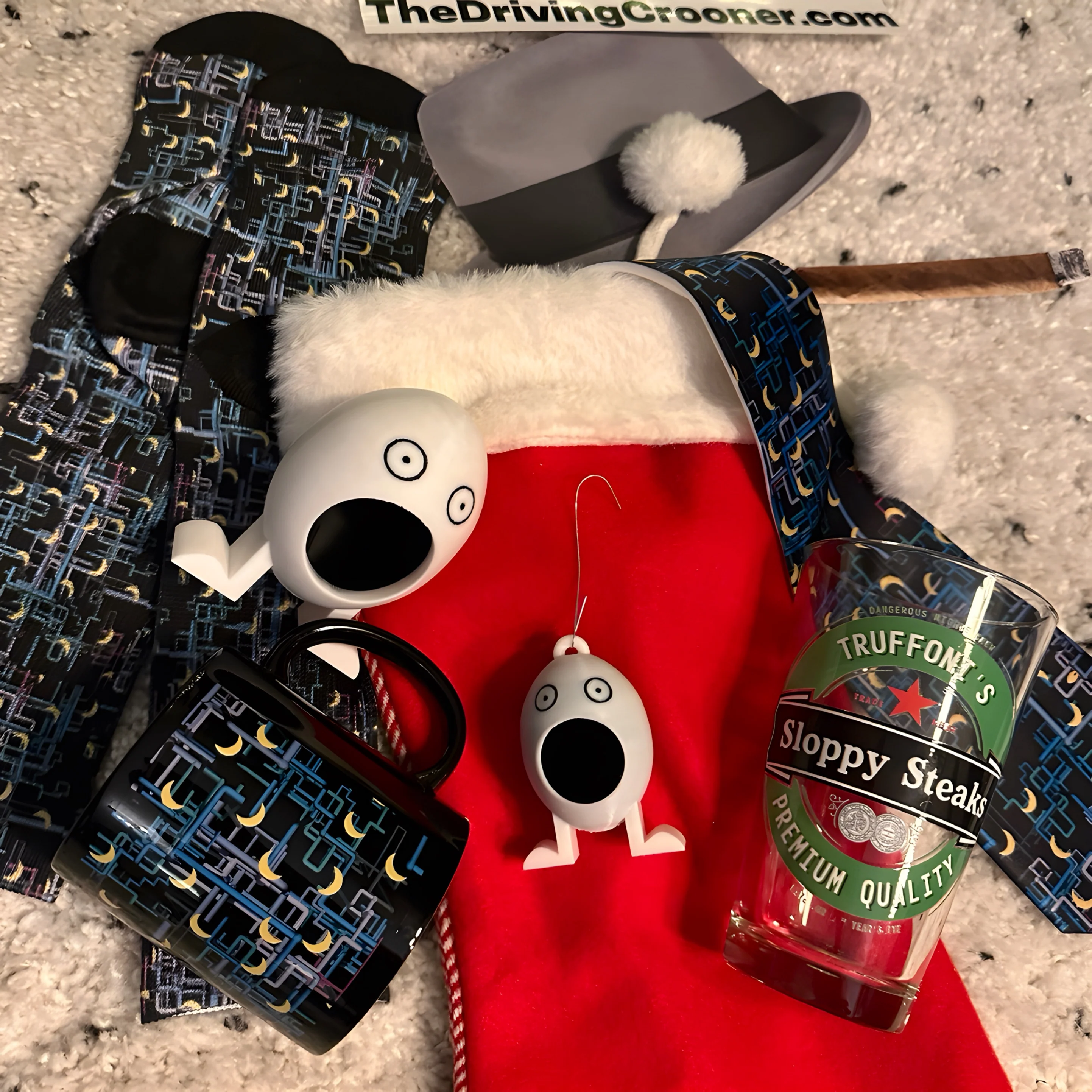 Feed Eggs Egg Ornament - Image 3