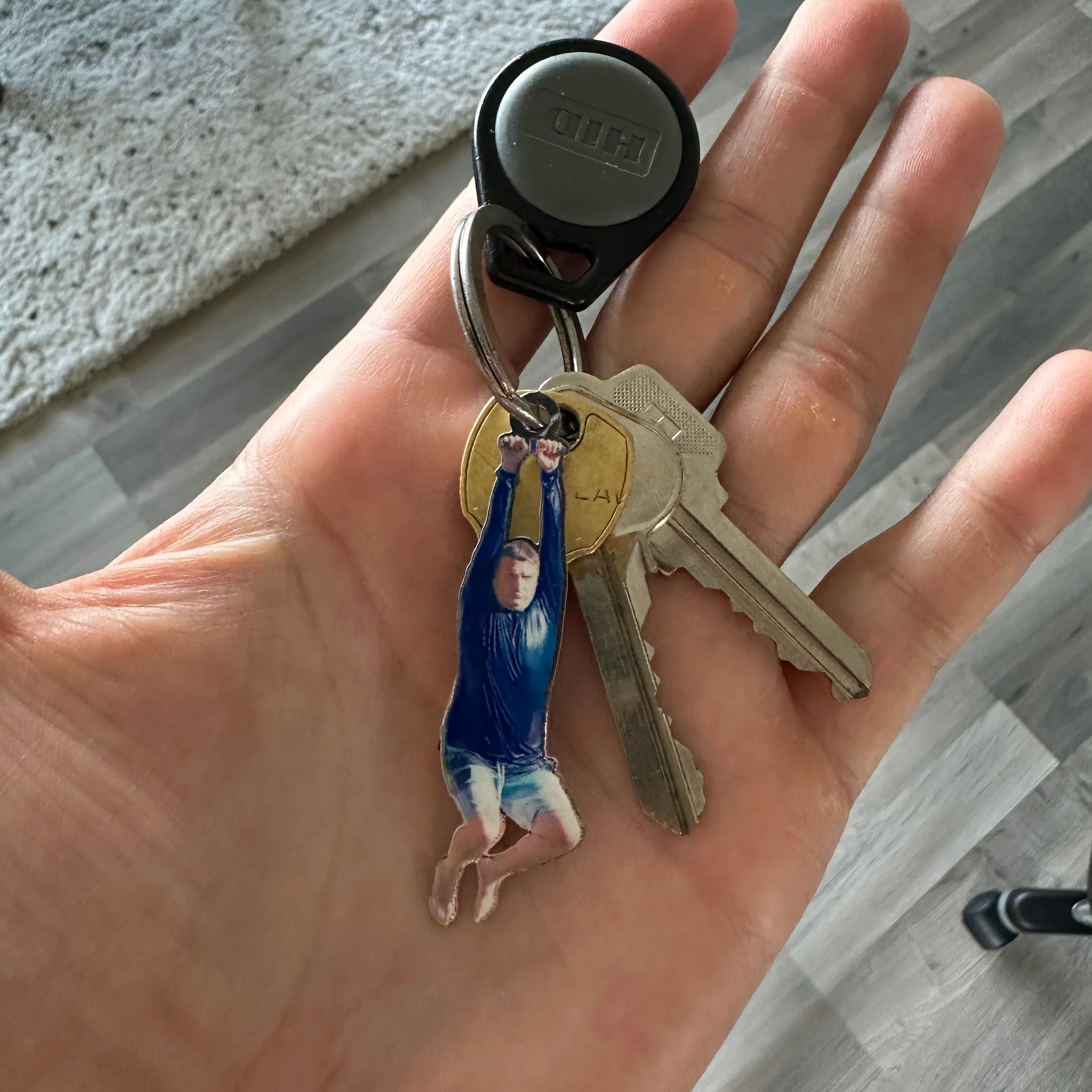 Zipline Ronnie Metal Keychain - Image 4