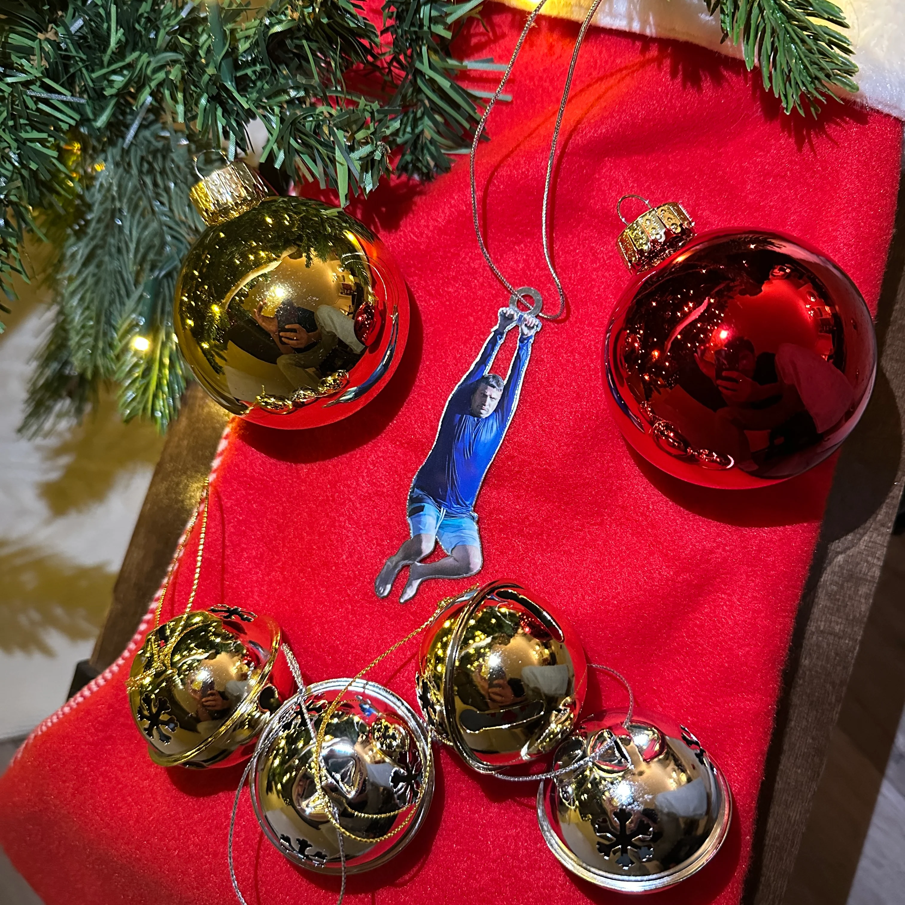 Zipline Ronnie Metal Hanger - Image 3